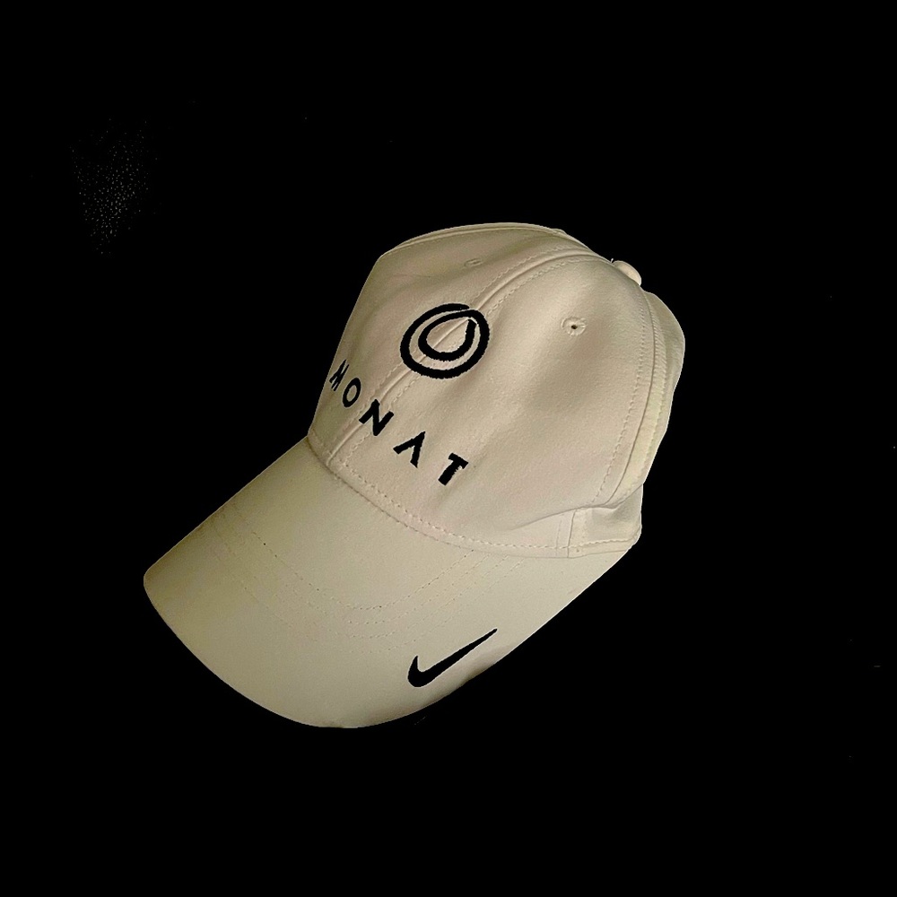 Monat nike hat - white